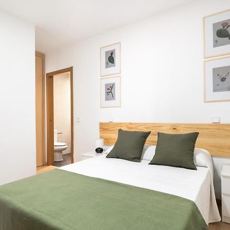 Apartamento En La Avenida De La Albufera Alquiler Temporal Madrid Exterior photo